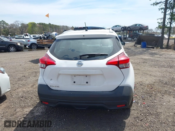 2019 Nissan Kicks SR with VIN 3N1CP5CU3KL500277, listed as a IAAI auction lot 42087570 with 159,195 mi miles. Bid and sale history available at carsss.com. Image 15.