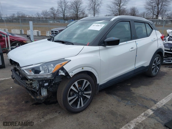 2018 Nissan Kicks SR with VIN 3N1CP5CU0JL510389, listed as a IAAI auction lot 41710875 with 48,001 mi miles. Bid and sale history available at carsss.com. Image 2.