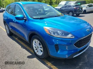 2021 Ford Escape SE Hybrid z VIN 1FMCU0BZ8MUA52578, wystawiony jako IAAI lot #42132341 z przebiegiem 129 574 mil mil oraz . Historia ofert i sprzedaży dostępna na DreamBid. Obrazek 1.
