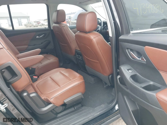 2018 Chevrolet Traverse High Country with VIN 1GNEVKKW0JJ101899, listed as a IAAI auction lot 41398396 with 107,055 mi miles. Bid and sale history available at carsss.com. Image 8.