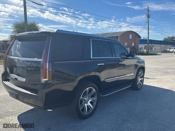 2015 Cadillac Escalade Premium with VIN 1GYS3NKJ5FR588625, listed as a Copart auction lot 41823535 with 152,188 mi miles and Clean Title. Bid and sale history available at carsss.com. Image 4.