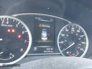 2017 Nissan Sentra SV with VIN 3N1AB7AP7HL706077, listed as a IAAI auction lot 41635961 with 95,544 mi miles. Bid and sale history available at carsss.com. Image 7.