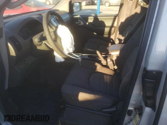 2005 Nissan Frontier SE z VIN 1N6AD06W75C445259, wystawiony jako Copart lot #88346765 z przebiegiem 126 706 mil mil oraz Szkoda całkowita • Salvage title. Historia ofert i sprzedaży dostępna na DreamBid. Obrazek 7.