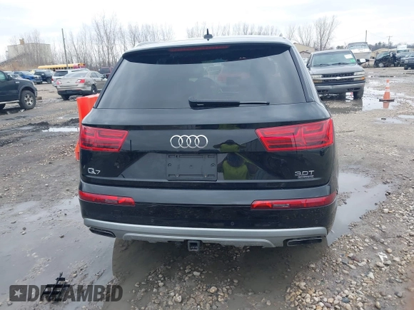 2018 Audi Q7 Premium Plus with VIN WA1LAAF71JD034960, listed as a IAAI auction lot 42075816 with 107,481 mi miles. Bid and sale history available at carsss.com. Image 17.