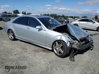 2008 Mercedes-Benz S 550 z VIN WDDNG86X98A210581, wystawiony jako Copart lot #56899455 z przebiegiem 65 763 mil mil oraz Szkoda całkowita • Salvage title. Historia ofert i sprzedaży dostępna na DreamBid. Obrazek 4.