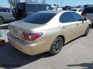 2002 Lexus ES 300 with VIN JTHBF30G020078480, listed as a IAAI auction lot 41844870 with 150,801 mi miles. Bid and sale history available at carsss.com. Image 4.