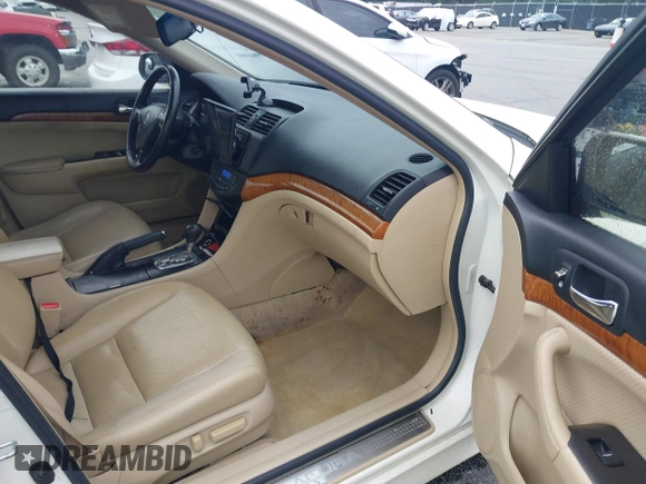 2007 Acura TSX with VIN JH4CL96817C004877, listed as a IAAI auction lot 42464309 with 299,459 mi miles and . Bid and sale history available at DreamBid. Image 5.