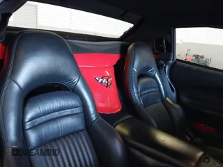 1998 Chevrolet Corvette z VIN 1G1YY32G6W5127251, wystawiony jako IAAI lot #41460429 z przebiegiem 91 972 mil mil oraz . Historia ofert i sprzedaży dostępna na DreamBid. Obrazek 8.