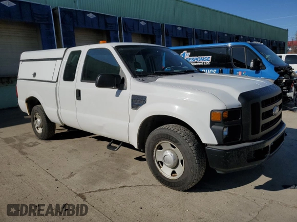 2008 Ford Super Duty F-250 SRW XL with VIN 1FTNX20518EA74678, listed as a Copart auction lot 50978195 with 190,786 mi miles and Clean Title. Bid and sale history available at carsss.com. Image 4.