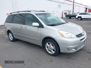 2004 Toyota Sienna XLE z VIN 5TDZA22C74S015783, wystawiony jako IAAI lot #42250915 z przebiegiem 132 083 mil mil oraz . Historia ofert i sprzedaży dostępna na DreamBid. Obrazek 1.