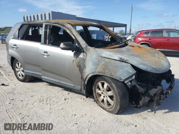 2012 Kia Sorento LX with VIN 5XYKT3A14CG259422, listed as a Copart auction lot 47203365 with Not Provided miles and Salvage Title. Bid and sale history available at DreamBid. Image 4.