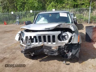2013 Jeep Patriot Sport с VIN 1C4NJRBB8DD279704, выставлен на аукционе IAAI как лот 42101899 с пробегом 130 439 миль миль и . История ставок и продаж доступна на DreamBid. Изображение 6.