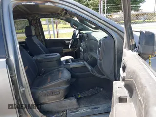 2022 GMC Sierra 1500 AT4 with VIN 3GTP9EEL2NG120275, listed as a IAAI auction lot 42009145 with 54,721 mi miles and . Bid and sale history available at DreamBid. Image 5.