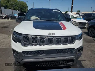 2025 Jeep Compass Trailhawk with VIN 3C4NJDDN4ST536911, listed as a Copart auction lot 65444215 with 16,172 mi miles and Clean title. Bid and sale history available at DreamBid. Image 5.