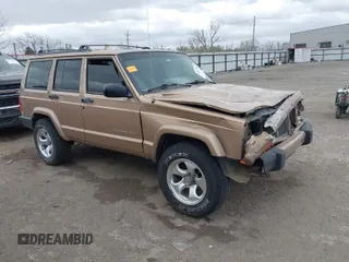 2000 Jeep Cherokee Police with VIN 1J4FF48S2YL148211, listed as a IAAI auction lot 41829926 with 269,480 mi miles. Bid and sale history available at carsss.com. Image 1.