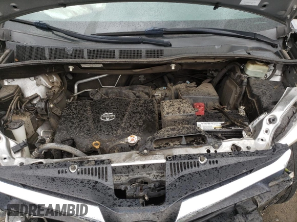 2018 Toyota Sienna LE Auto Access Seat with VIN 5TDKZ3DC6JS944274, listed as a Copart auction lot 51341315 with 49,036 mi miles and Salvage Title. Bid and sale history available at DreamBid. Image 12.