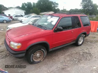 1998 Ford Explorer Sport with VIN 1FMYU22X2WUB91981, listed as a IAAI auction lot 42703725 with 169,128 mi miles and . Bid and sale history available at DreamBid. Image 2.