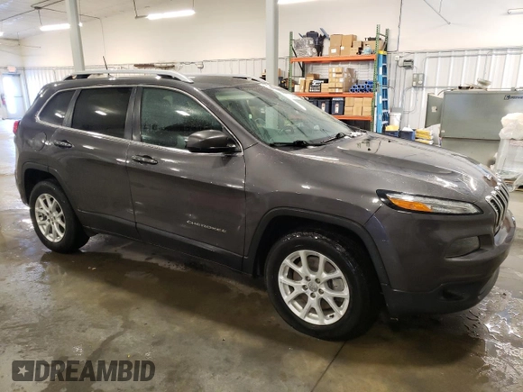 2018 Jeep Cherokee Latitude Plus with VIN 1C4PJMLB5JD535870, listed as a Copart auction lot 44624445 with 116,058 mi miles and Salvage Title. Bid and sale history available at DreamBid. Image 4.