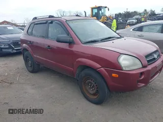 2007 Hyundai Tucson GLS with VIN KM8JM12B17U516895, listed as a IAAI auction lot 41836971 with 193,049 mi miles. Bid and sale history available at carsss.com. Image 1.