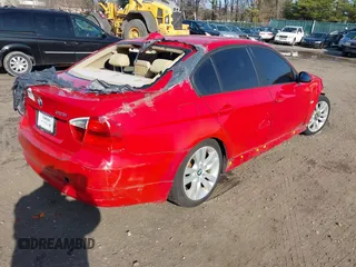 2006 BMW 3 Series 325i with VIN WBAVB17516NK31036, listed as a IAAI auction lot 41849371 with Not Provided miles. Bid and sale history available at carsss.com. Image 4.