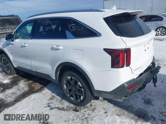 2024 Kia Sorento S z VIN 5XYRLDJC0RG275129, wystawiony jako IAAI lot #41354269 z przebiegiem 16 907 mil mil oraz . Historia ofert i sprzedaży dostępna na DreamBid. Obrazek 3.