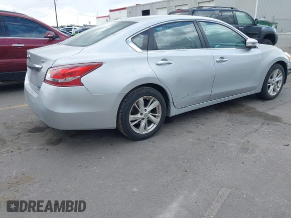 2013 Nissan Altima SV with VIN 1N4AL3AP3DN495947, listed as a IAAI auction lot 42118030 with 155,359 mi miles and . Bid and sale history available at carsss.com. Image 4.