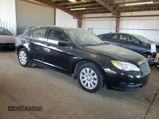 2014 Chrysler 200 LX with VIN 1C3CCBAB1EN213599, listed as a Copart auction lot 46663535 with 86,829 mi miles and Clean Title. Bid and sale history available at DreamBid. Image 4.