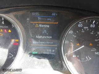 2019 Nissan Rogue SL with VIN 5N1AT2MTXKC768108, listed as a IAAI auction lot 41142400 with 99,801 mi miles. Bid and sale history available at carsss.com. Image 7.