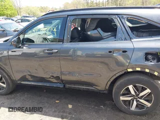 2021 Kia Sorento EX with VIN 5XYRHDLF7MG058307, listed as a IAAI auction lot 42124729 with 81,861 mi miles and . Bid and sale history available at DreamBid. Image 15.