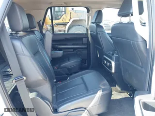 2023 Ford Expedition XLT with VIN 1FMJU1J80PEA44656, listed as a IAAI auction lot 41643672 with 31,890 mi miles. Bid and sale history available at carsss.com. Image 8.