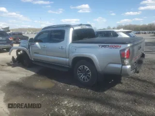 2023 Toyota Tacoma SR z VIN 3TMCZ5AN6PM539899, wystawiony jako Copart lot #52238445 z przebiegiem 30 070 mil mil oraz Szkoda całkowita • Salvage title. Historia ofert i sprzedaży dostępna na DreamBid. Obrazek 2.