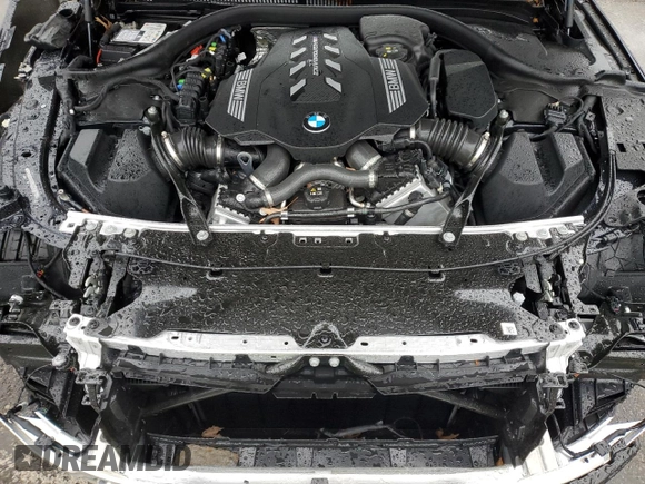 2025 BMW 8 Series M850i xDrive z VIN WBABC4C01SCT38959, wystawiony jako Copart lot #81842724 z przebiegiem Nie podano mil oraz Szkoda całkowita • Salvage title. Historia ofert i sprzedaży dostępna na DreamBid. Obrazek 11.
