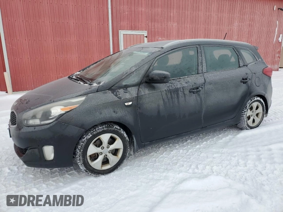 2014 Kia Rondo LX with VIN KNAHT8A35E7072485, listed as a Copart auction lot 88426455 with 257,679 mi miles and Clean Title. Bid and sale history available at carsss.com. Image 1.
