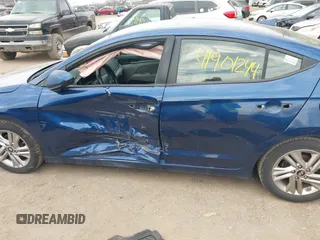 2020 Hyundai Elantra SEL z VIN 5NPD84LFXLH631153, wystawiony jako IAAI lot #41901244 z przebiegiem 48 335 mil mil oraz . Historia ofert i sprzedaży dostępna na DreamBid. Obrazek 14.