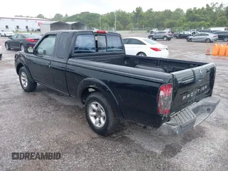 2004 Nissan Frontier XE z VIN 1N6DD26T14C431368, wystawiony jako IAAI lot #42400811 z przebiegiem 130 495 mil mil oraz . Historia ofert i sprzedaży dostępna na DreamBid. Obrazek 3.