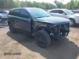 2020 Jeep Grand Cherokee Laredo E z VIN 1C4RJFAG3LC208766, wystawiony jako IAAI lot #42475923 z przebiegiem 103 077 mil mil oraz . Historia ofert i sprzedaży dostępna na DreamBid. Obrazek 1.