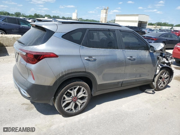 2021 Kia Seltos S with VIN KNDEUCA20M7148044, listed as a Copart auction lot 60427794 with NaN miles and Salvage Title. Bid and sale history available at carsss.com. Image 3.