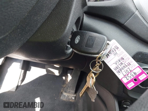 2017 Hyundai Tucson SE with VIN KM8J23A47HU536722, listed as a IAAI auction lot 42050171 with 101,092 mi miles and . Bid and sale history available at DreamBid. Image 11.