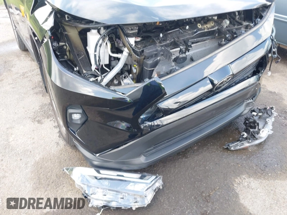 2024 Toyota RAV4 XLE Premium z VIN 2T3C1RFV6RW326346, wystawiony jako IAAI lot #42095364 z przebiegiem 4 610 mil mil oraz . Historia ofert i sprzedaży dostępna na DreamBid. Obrazek 6.
