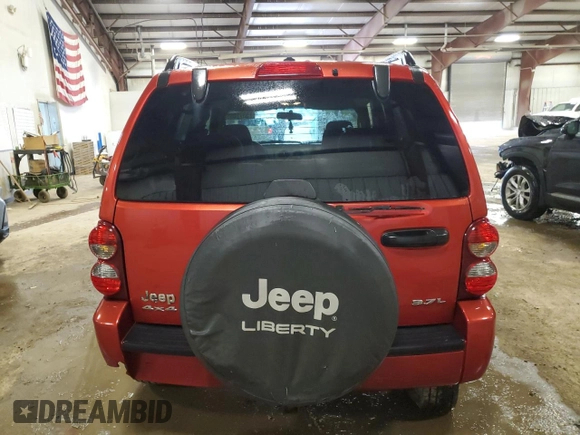 2007 Jeep Liberty Sport z VIN 1J4GL48KX7W705456, wystawiony jako Copart lot #53720655 z przebiegiem 218 385 mil mil oraz Tytuł czysty. Historia ofert i sprzedaży dostępna na DreamBid. Obrazek 6.