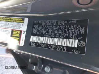 2025 Toyota Camry LE z VIN 4T1DAACK4SU572097, wystawiony jako IAAI lot #41827762 z przebiegiem 8 106 mil mil oraz . Historia ofert i sprzedaży dostępna na DreamBid. Obrazek 9.