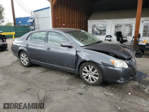 2008 Toyota Avalon XL z VIN 4T1BK36B88U293692, wystawiony jako Copart lot #55446035 z przebiegiem 182 008 mil mil oraz Szkoda całkowita • Salvage title. Historia ofert i sprzedaży dostępna na DreamBid. Obrazek 4.