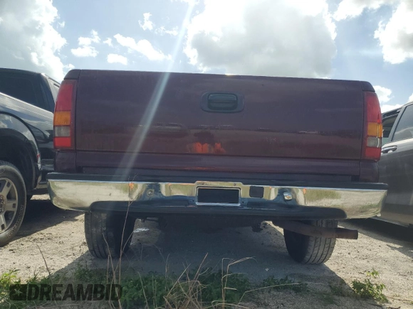 2000 Chevrolet Silverado 1500 with VIN 2GCEC19W9Y1364444, listed as a Copart auction lot 73749574 with 207,993 mi miles and Non Repairable. Bid and sale history available at DreamBid. Image 6.