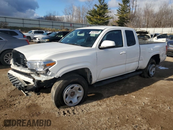2022 Toyota Tacoma SR z VIN 3TYRX5GN7NT053790, wystawiony jako Copart lot #82523494 z przebiegiem 44 362 mil mil oraz Nie do naprawy • Non repairable. Historia ofert i sprzedaży dostępna na DreamBid. Obrazek 1.