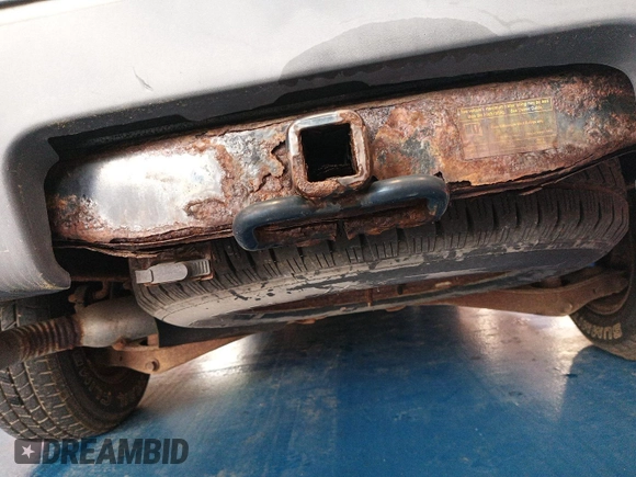 2006 Ford Explorer XLS z VIN 1FMEU72E26UB03509, wystawiony jako IAAI lot #42511818 z przebiegiem 126 541 mil mil oraz . Historia ofert i sprzedaży dostępna na DreamBid. Obrazek 18.
