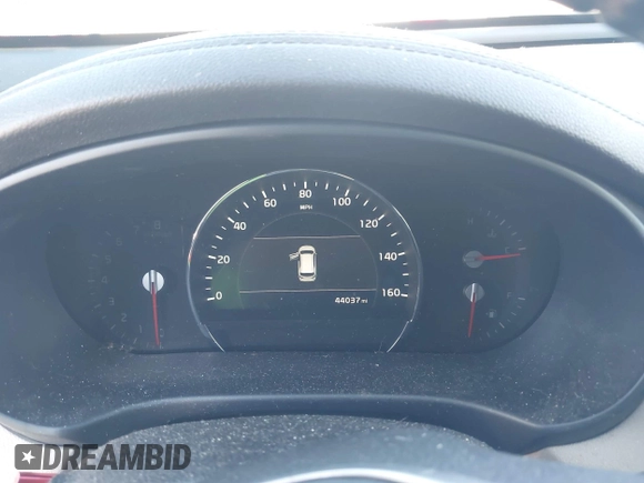 2019 Kia Sorento EX with VIN 5XYPHDA5XKG537867, listed as a IAAI auction lot 42290124 with 44,037 mi miles and . Bid and sale history available at DreamBid. Image 7.