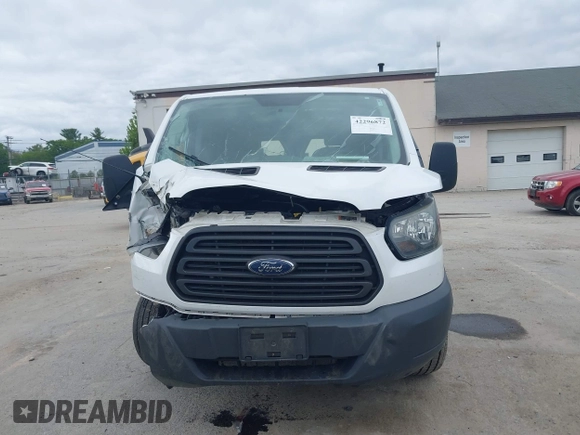 2015 Ford Transit Cargo с VIN 1FTNR1ZM4FKA85817, выставлен на аукционе IAAI как лот 42296872 с пробегом 147 337 миль миль и . История ставок и продаж доступна на DreamBid. Изображение 12.