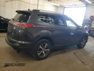 2018 Toyota RAV4 XLE with VIN JTMRFREV1JJ736777, listed as a Copart auction lot 52329605 with 60,069 mi miles and Salvage Title. Bid and sale history available at carsss.com. Image 3.
