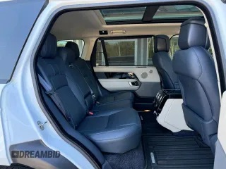 2018 Land Rover Range Rover z VIN SALGS5RE7JA383458, wystawiony jako Copart lot #88517145 z przebiegiem 99 483 mil mil oraz Czysty tytuł • Clean title. Historia ofert i sprzedaży dostępna na DreamBid. Obrazek 6.