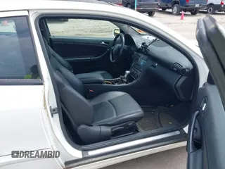 2005 Mercedes-Benz C 230 Kompressor с VIN WDBRN40J65A691009, выставлен на аукционе IAAI как лот 42763934 с пробегом 163 633 миль миль и . История ставок и продаж доступна на DreamBid. Изображение 5.